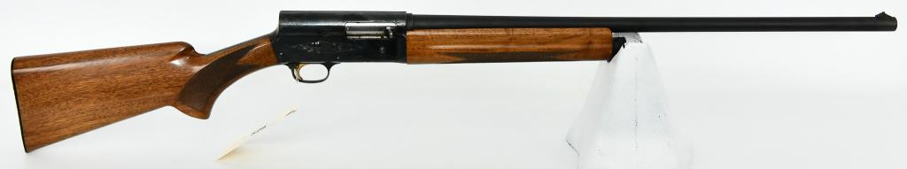 Belgium Browning Sweet Sixteen Auto 5 16 Gauge: Up Next is an Early Belgium Made Browning Sweet Sixteen Auto Shotgun Chambered in 16 Gauge with a 25.5" barrel, Gold Trigger, and front bead sight. Serial #6S60212 In 1953 Browning started putting an 
