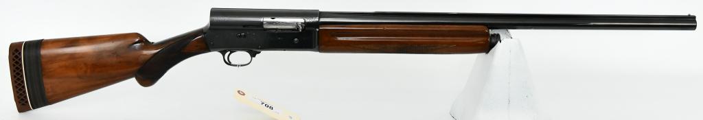 Belgium Browning Auto 5 Shotgun 12 Gauge: Up Next We Have a Nice Belgium Browning Auto 5 Shotgun Chambered in 12 Gauge, Accepts 2 3/4" Shells, 25 1/2" Solid Rib Special Steel Barrel With Front Bead Sight, Light scroll and border engraved acti
