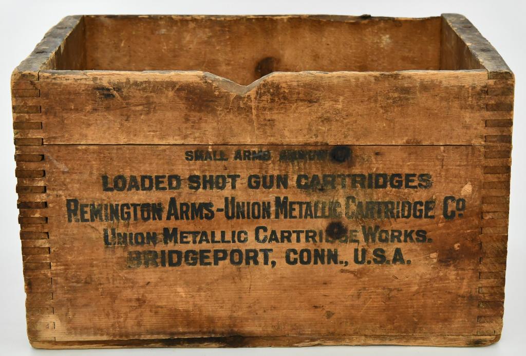 Collectible Wood Crate " Small Arms Ammunition": Loaded Shot Gun Cartridges by REMINGTON ARMS-UNION METALLIC CARTRIDGE CO. crate measuring approx. 14.75 x 9.5" x 8.75", comes with Hand crafted dove tail corners, Shows some age but super cool collect