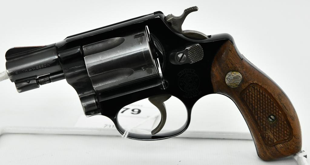 Smith & Wesson Model 37 Airweight .38 Revolver: Here We Have a Smith & Wesson Model 37 Airweight Five Shot Snub Nose Revolver Chambered in .38 S&W, 1 7/8" Barrel, Original 2 Piece Wood Grips With Medallions, in Great Pre-owned Condition. Serial #J9