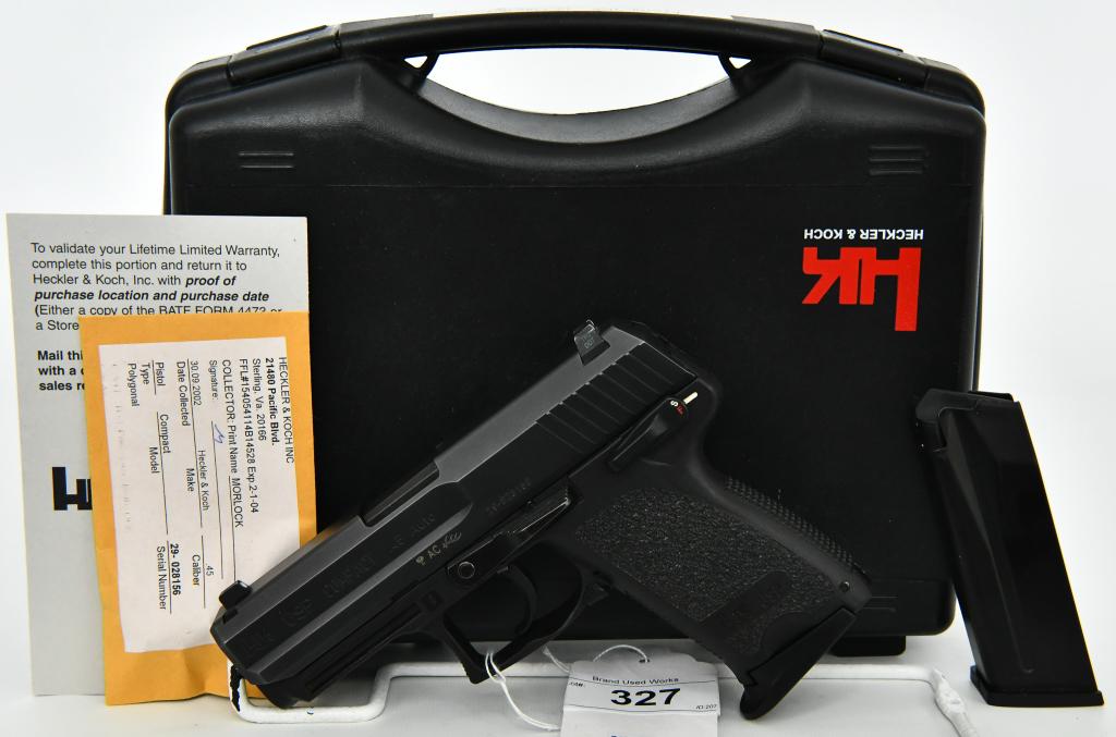 Heckler & Koch HK USP 45 Compact .45 ACP: Here we have a HK45 USP Compact Semi Auto Pistol that comes in the Original Factory Hard Case with Two Magazines, Topped With Tru Dot Sights, Overall in Excellent Pre-owned Condition. AC Date Code Dat