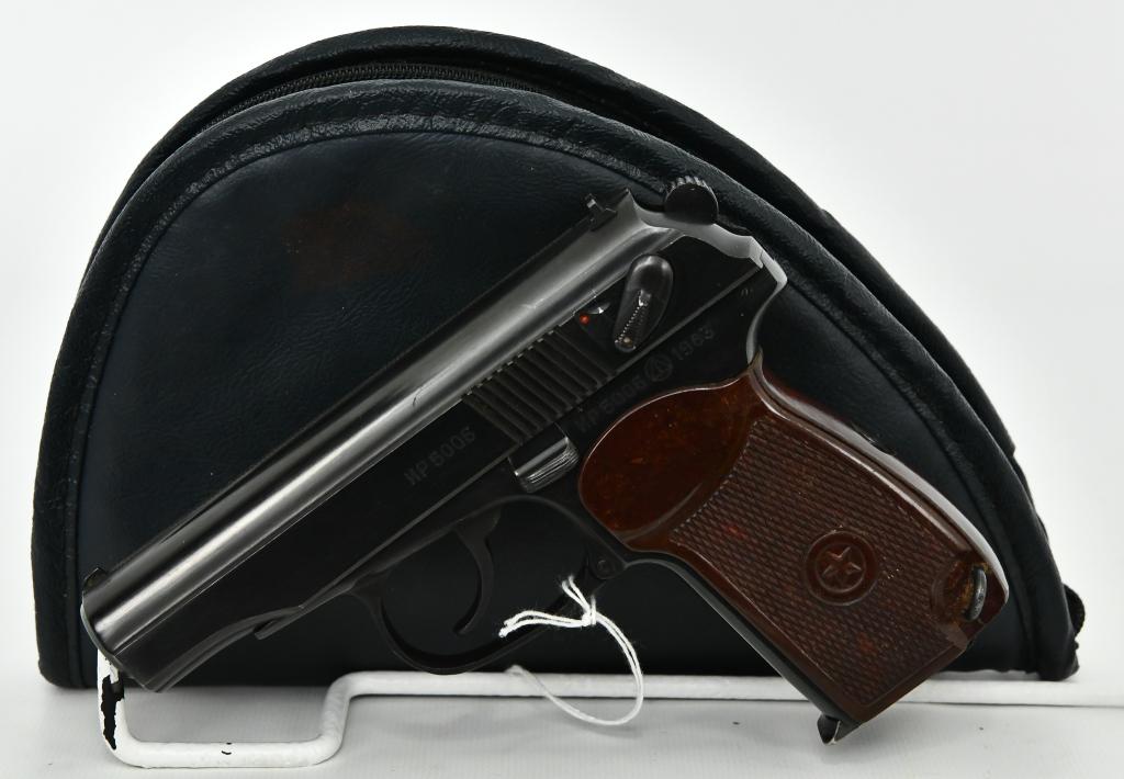 Soviet Makarov Semi-Automatic Pistol: Up Next We Have a Soviet State Factories Makarov Semi-Automatic Pistol Chambered in 9MM Makarov, Dated 1983, Overall in Excellent Condition and COmes With One Magazine, and in a Soft Padded Case.