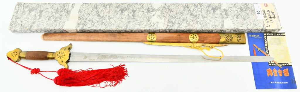 Tai Chi Chinese Longquan Sanfeng Sword: Tai Chi Chinese Longquan Sanfeng Sword Tai Chi Sword Tai Chi Pattern Yangwu. Straight sword, taken as the gentleman in ancient weapons, has always been the favorite one of martial artists or Wushu lov