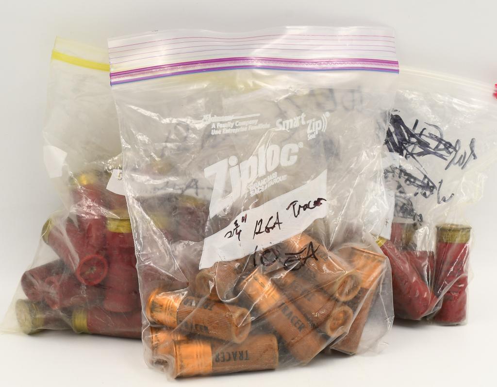 40 Rounds Of Various Collector 12 Ga Shotshells: 40 Rounds Of Various Collector 12 Ga Shotshells, 10 Rounds Are Western Paper Shotshells, 10 Rounds Are R-A Marked Tracer Shotshells, & 20 Rounds Are Winchester Ranger 12 Ga Shotshells