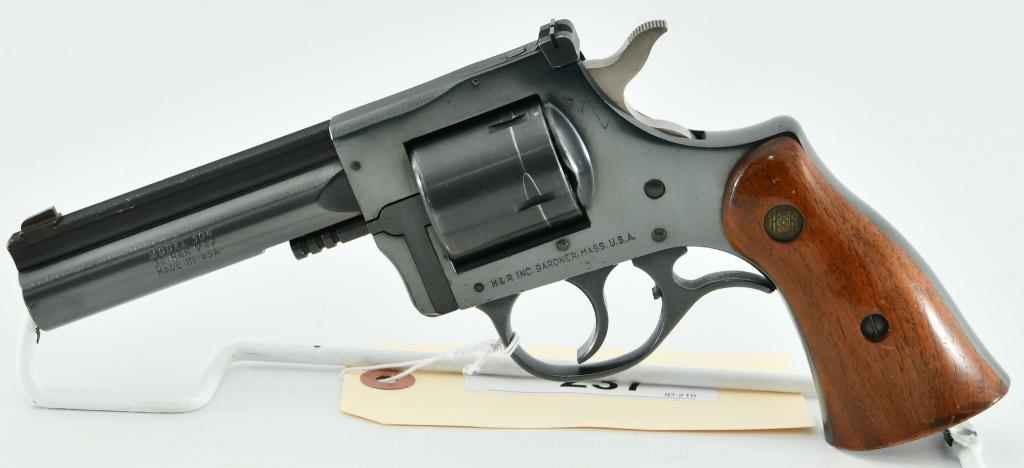 Harrington & Richardson Model 504 .32 H&R Magnum: Up Next We Have a Harrington & Richardson Model 504 Target Five Shot Revolver Chambered in .32 H&R Magnum, 4" Heavy Barrel, Original Smooth Walnut Grips, Overall in Excellent Condition.