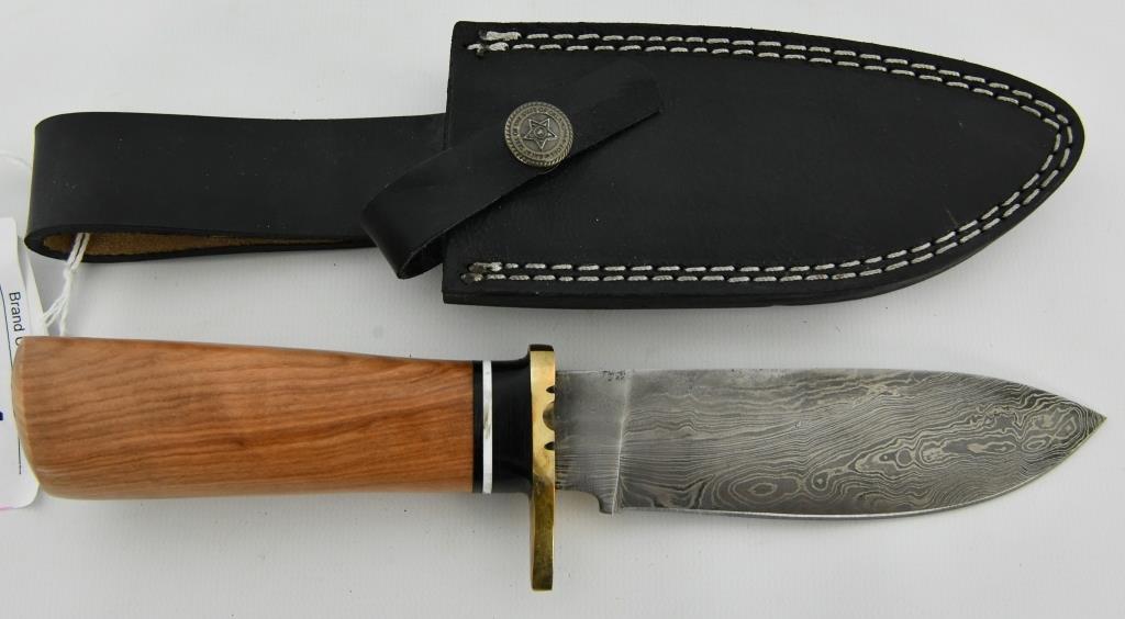 Damascus Custom Made Wood Handle Knife: Damascus Custom Made Wood Handle Knife & Sheath, Blade Measures Approx 5" Long , Comes With Black Leather Sheath, Wood Handle