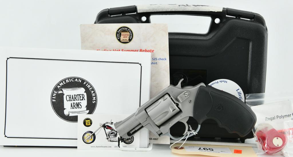 Charter Arms Undercoverette Revolver .32 H&R Mag: Up Next We Have a Charter Arms Undercoverette Revolver Chambered in .32 H&R Magnum, 2" Barrel, 5 Round Cylinder, Rubber Grips, Stainless Steel Finish, and Comes in The Factory Hardcase With Paperwork.