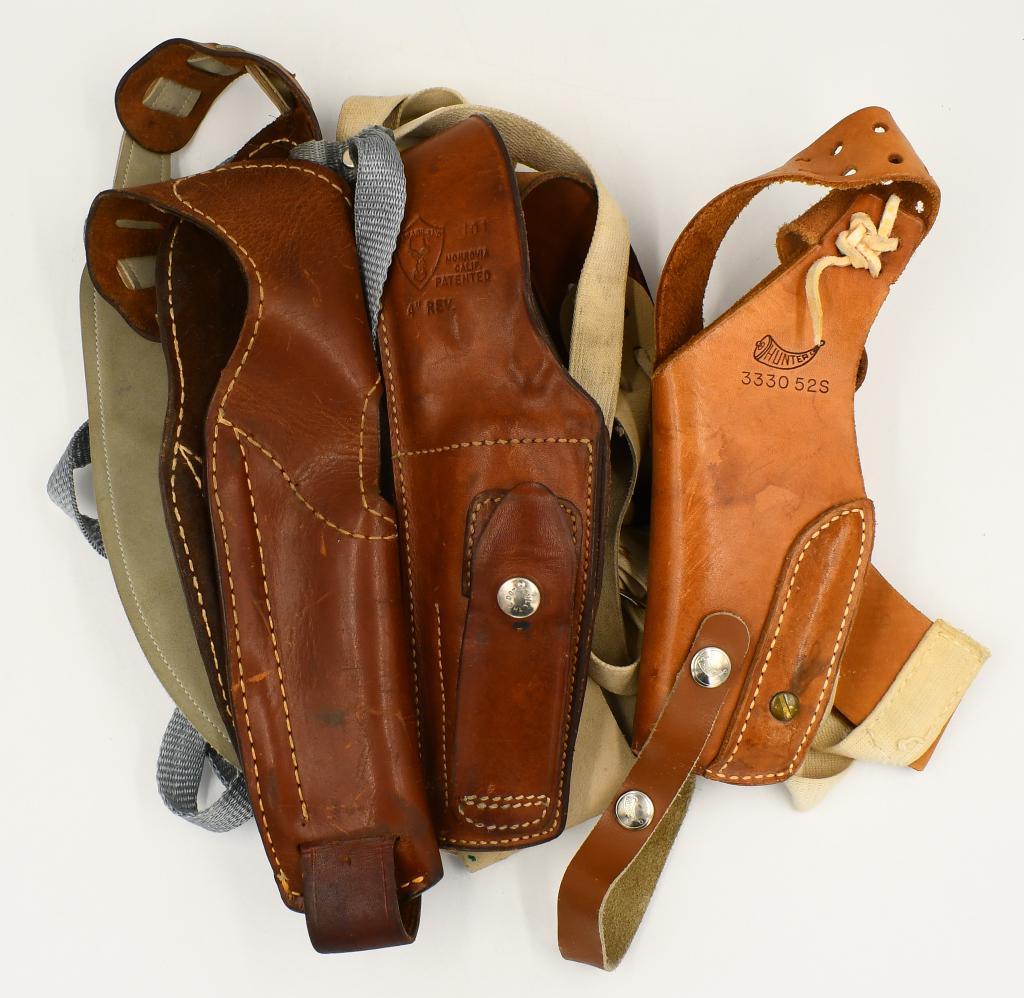 Lot of 3 Various Size Leather Shoulder Holsters: Lot of 3 Various Size Leather Shoulder Holsters, Lot Includes 1 Brauer & Bros JA25 Shoulder Holster, 1 Safariland 4" Revolver Shoulder Holster, & 1 Hunter 333052S Shoulder Holster