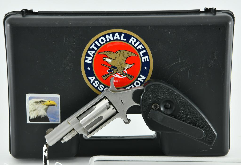 NAA Mini Revolver .22 Magnum 1.6" Barrel: Up Next is a NAA Mini Revolver Chambered in .22 Magnum, 1.6" Barrel, 5 Round Cylinder, Holster Grip, Stainless Steel Frame, NAA-22M-HGFC. It Comes in The Factory Box. Overall in Excellent Preowned Con