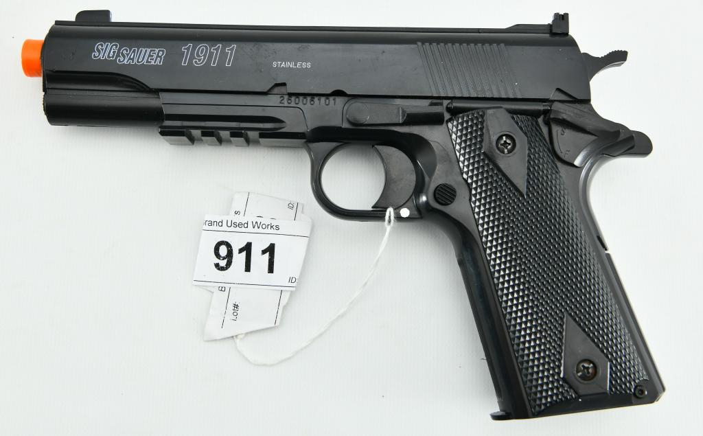 Sig Sauer 1911 Model Fully Functional BB Gun: Pistol; Sig Sauer 1911 Model Fully Functional BB Gun Pistol, Has Bottom Rail For Flash Light Or Laser Attachments, Also Has Fully Functional Slide, Hammer Action, & Slide Safety Switch, Shoots 6mm BBs