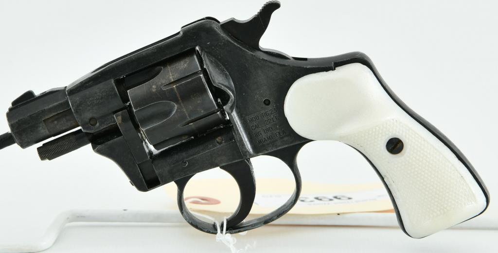 RG Industries RG23 Revolver .22 LR: Up Next We Have an RG Industries RG23 Revolver Chambered For .22 LR, 1 3/4" Barrel, Original White Plastic Grips, Overall in Good Vintage Condition.