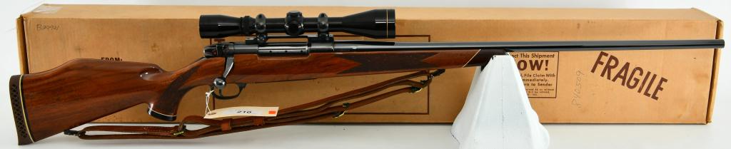 Weatherby Mark V .340 Magnum Germany W/ Scope: Up Next We Have a Beautiful Weatherby Mark V Bolt Action Rifle Chambered in .340 Weatherby Magnum, 26" Barrel Marked Made in W. Germany, Equipped With a Boyt Leather Sling, and Topped With a Leupold V