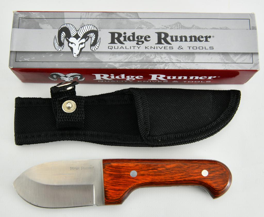 New In Box Ridge Runner RR-621 Knife & Sheath: New In Box Ridge Runner RR-621 Knife & Nylon Sheath, Blade Measures Approx 2.5" Long , & Measures Approx 6.5" Long Overall Comes With Box & Nylon Sheath