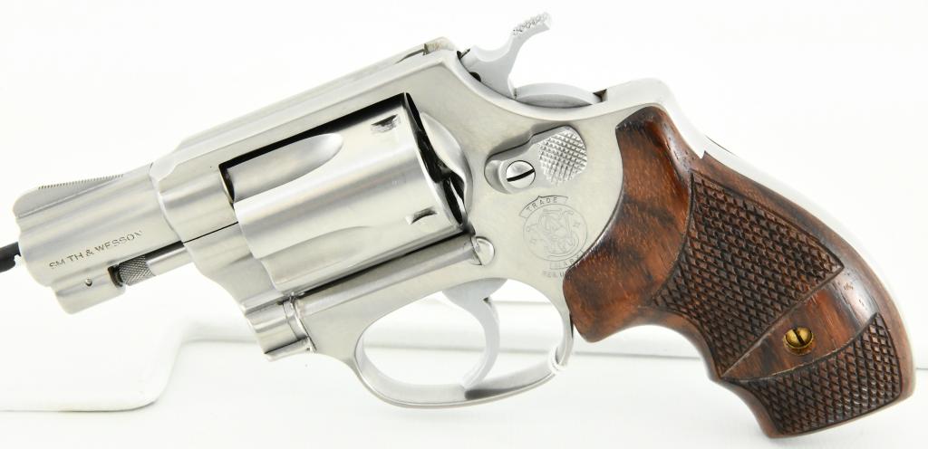Smith & Wesson Model 60 Chiefs Special Stainless: Up Next We Have Smith & Wesson Model 60 Chief's Special Stainless Snubnose Revolver with a 1 3/4" Barrel, Checkered Wood Finger Groove Grips, Fluted Cylinder Chambered in .38 Special, Overall in Excel