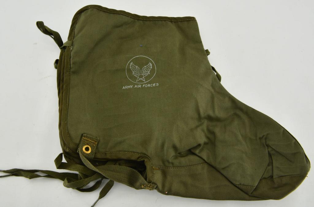 WWII U.S Army Airforce Electric Flying Shoe Inserts: WWII U.S Army Airforce Electric Flying Shoe Inserts, Size Small Fits Shoes 5 1/2 to 7, Type Q-1 Military OD Green Color, Both Appear in Excellent Condition , Made By Fox Chase Knitting Mills Inc