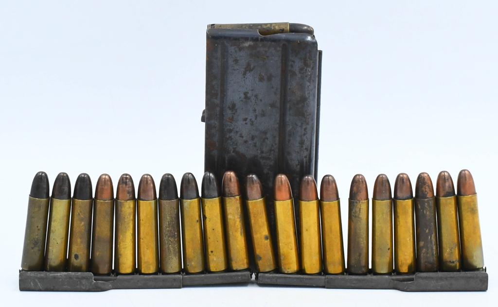 35 Rounds Of .30 Carbine Ammo & 1 15 Round Mag: 35 Rounds Of .30 Carbine Ammo & 1 15 Round Mag, Includes 35 Rounds Of Brass Cased Round Nose M1 .30 Carbine Ammunition , 1 15 Round Capacity Metal UN Marked M1 Carbine Magazine, & 2 Stripper Clips