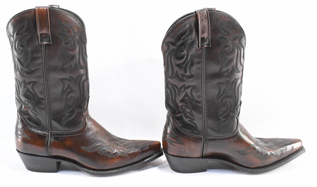 LAREDO MEN'S HAWK WESTERN BOOTs 11.5 D new: The Hawk western boots by Laredo put a modern twist on a classic style. These western boots are constructed with a leather vamp and leather-like shaft and they are detailed with a fancy stitch pattern