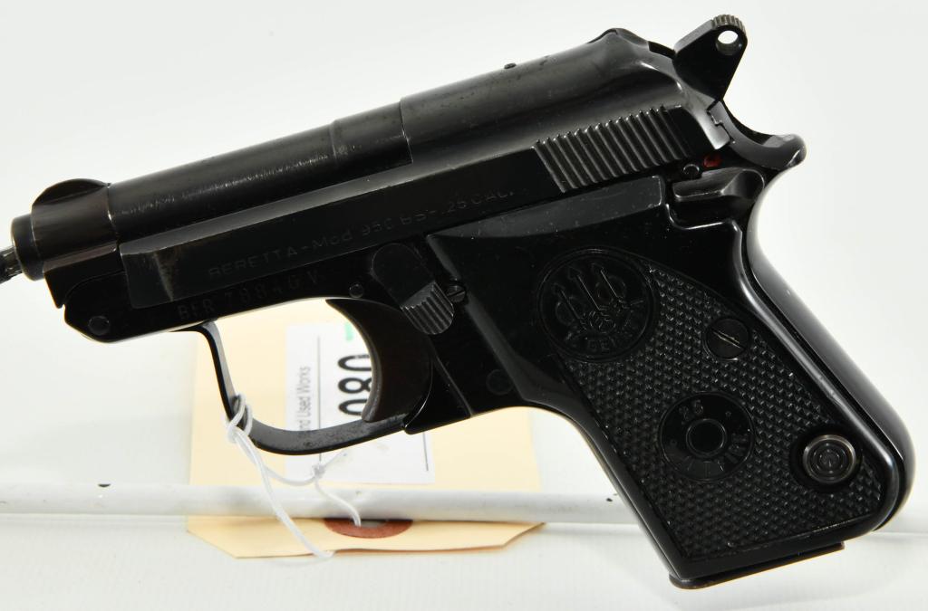 Beretta Jetfire Model 950 BS .25 cal Pistol: Up Next We Have a Little Gem, This Beretta Model 950-B Jetfire Semi Auto Pistol is Chambered in 6.35, (.25 ACP) Appears in Great Condition and Comes With One Factory Magazine. The Beretta 950 Jetfire 