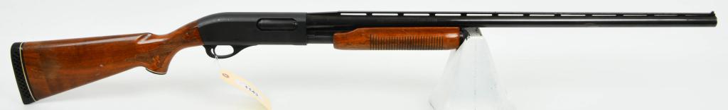 Remington Model 870 Express Magnum 12 Gauge: Here we have a Nice Remington Model 870 Express Magnum chambered in 12 Gauge, and accepts 2 3/4" & 3" magnum shells. 30" Vent rib Target barrel, front and mid bead sight. Serial # D717760M, Overall Ap