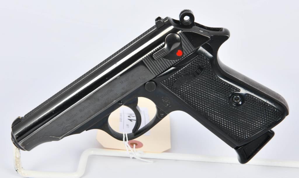 Walther PP Semi Auto Pistol 7.65 Bavarian Police: Up Next We Have a Nice Walther PP Semi Auto Pistol Chambered For 7.65, Ulm Do plant, German police surplus (ByP = Bavarian Police), Comes With One Magazine, Barrel Date Code 1974, Matching Numbered Sl