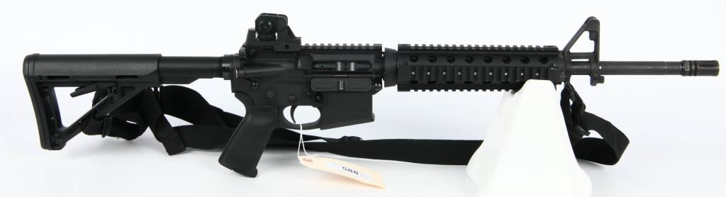 MAG Tactical MG-G4 Semi Auto AR-15 Carbine Rifle: Distinguished bidders, we proudly present the MAG Tactical MG-G4 Semi Auto AR-15 Carbine Rifle, chambered in 5.56. This versatile firearm features a 16" barrel, providing an excellent balance between