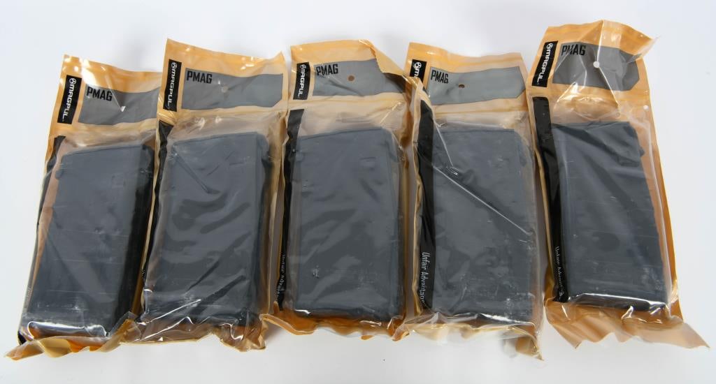 5 New in The Package Magpul PMAG 20LR Magazines: 5 New in The Package Magpul PMAG 20LR Magazines LR-308, KAC SASS/MK11 308 Winchester 20-Round Polymer Black The MagPul 20LR PMag is constructed from advanced polymers with superior impact resistance a