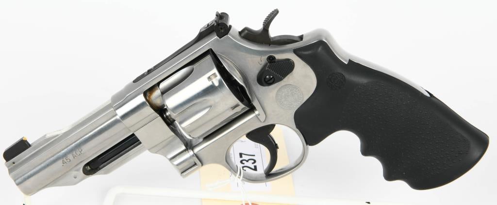 Smith & Wesson Performance Center 625-8 .45 ACP: Smith & Wesson Performance Center Model 625-8: Precision in .45 ACP Experience the epitome of craftsmanship with the Smith & Wesson Performance Center Stainless Model 625-8 Revolver, a marvel chambere