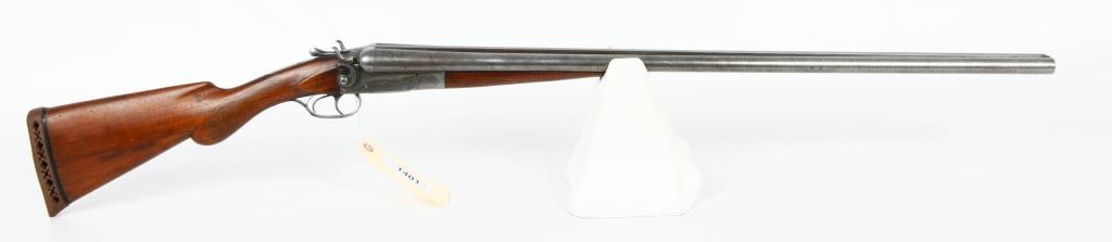 New Ithaca Gun Side By Side Hammer 16 Gauge: Introducing the New Ithaca Gun Side By Side Hammer Shotgun, a classic firearm chambered in 16 Gauge. This shotgun features 30" Damascus barrels that are bright and shiny, adding to its allure. With a