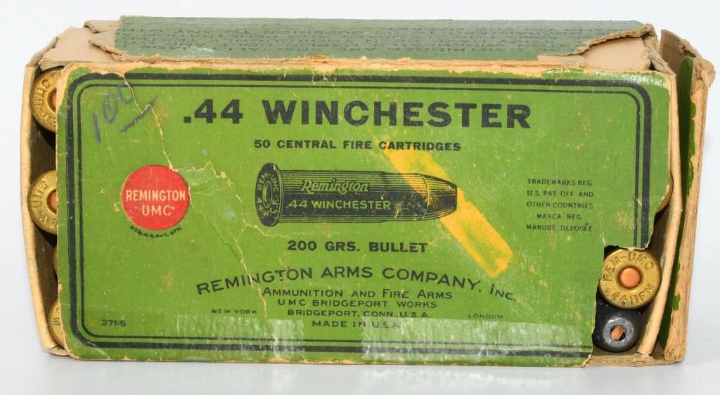 Collector Box Of Remington .44 Win Ammunition: Salutations, esteemed collectors and enthusiasts of munitions elegance! Embrace the allure of a vintage gem ? the Collector Box of Remington .44 Win Ammunition, featuring a total of 50 rounds. This me