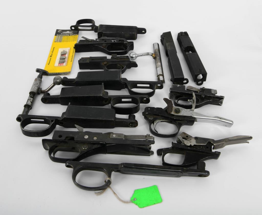 Gunsmith Lot ; various Floor Plate & Trigger Guard: Attn: Gunsmiths this lot is for you, Various Floor Plate & Trigger Guard There is (11) various MFG, please refer to pictures when bidding this lot, plus there are Smith and Wesson Model SW40F Slides (