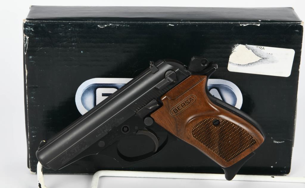 Bersa Thunder 22 Semi Auto Pistol .22 LR: Up Next We Have a Bersa Thunder 22 Semi Auto Pistol Chambered in .22 LR, It Appears in Excellent Like New Condition, and Comes in The Factory Box With One Magazine.