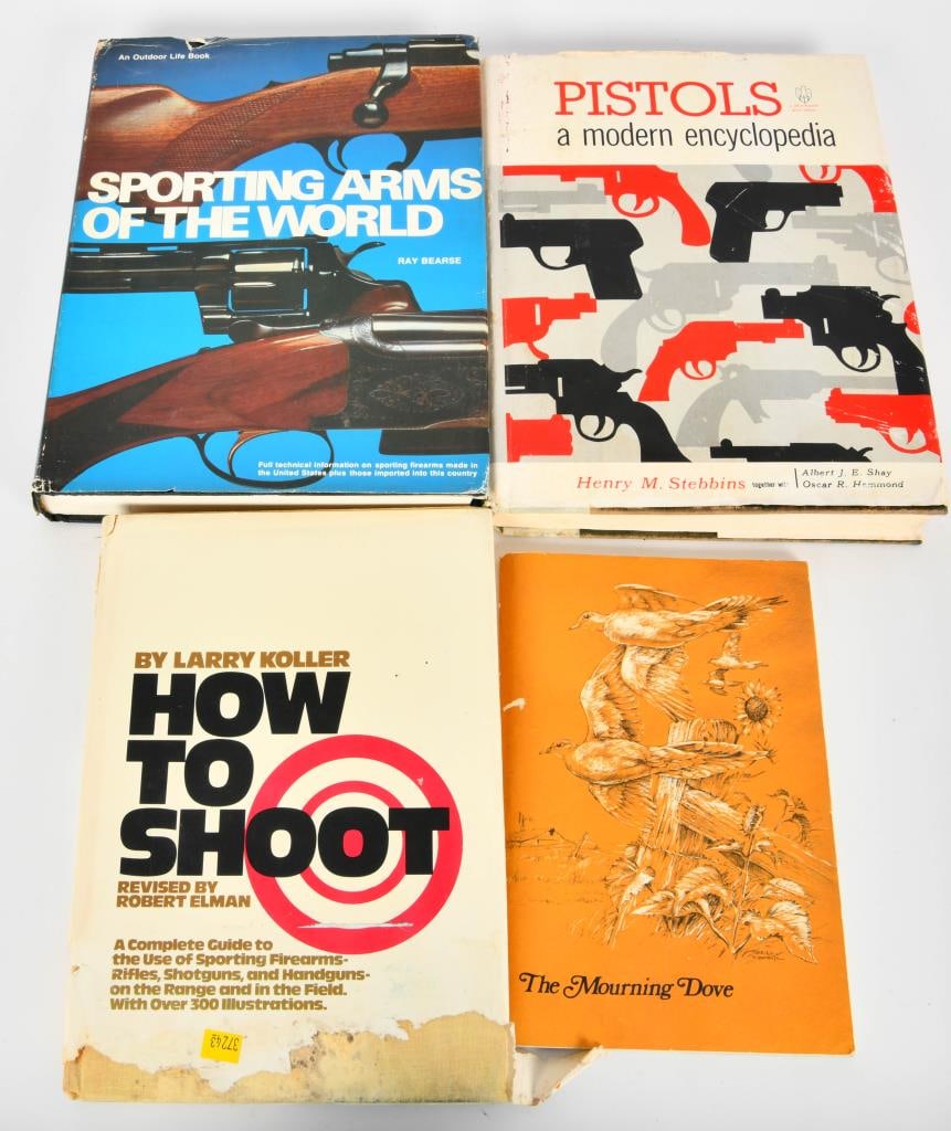 4 Book Lot ; Sporting Arms of the World, Pistols &: lot contains 4 various Books three are Hardcover one is soft; 1. Sporting Arms Of The World; Ray Bearse; An outdoor life book, full technical information on sporting firearms made in the United States
