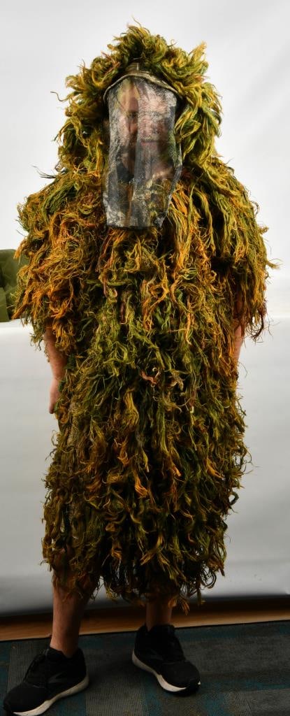 USGI Military Mosquito Netting/ Ghillie Suit, Camo: USGI Military Mosquito (Insect) Netting NSN # 7210-00-266-9736-Dimensions: 200" x 68" (17' x 6' approx.) Reinforced Corners, Tie Tabs, Mildew Resistant, Large piece of woodland camo netting approx 102