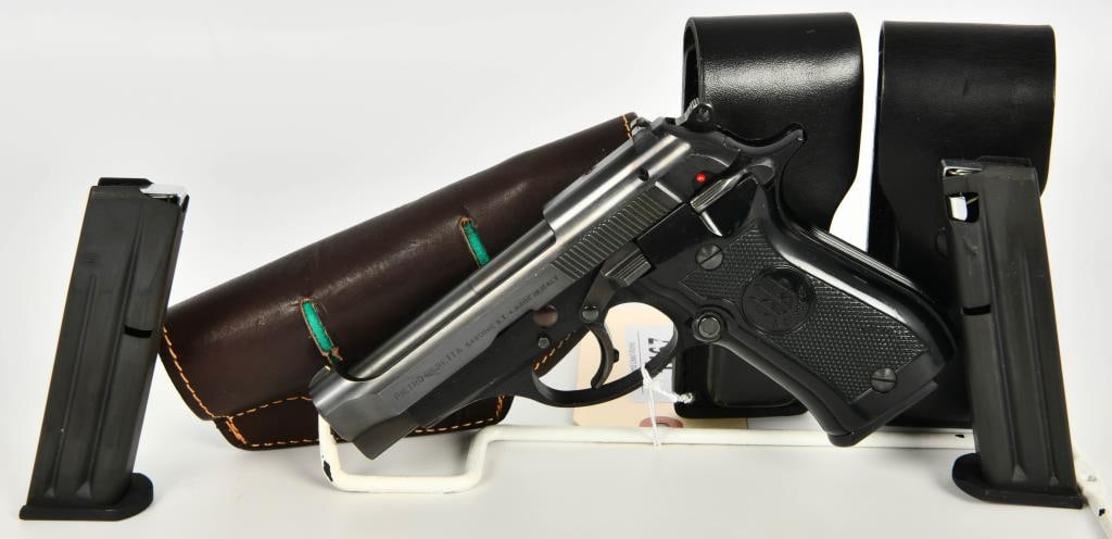 Beretta Model 81 Cheetah Semi Auto Pistol 7.65MM: Up Next We Have a Beretta Model 81 Cheetah Semi Auto Pistol Chambered in 7.65MM, It Comes With Three Magazines, Mag Holsters, and a Leather Holster, Made in Italy, Overall Appears in Excellent Conditi