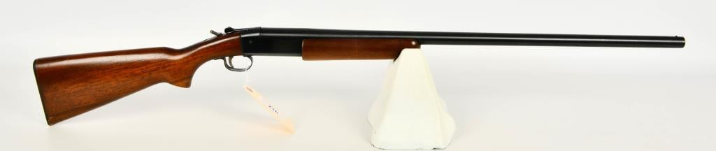 Winchester Model 37 Steelbilt 12 Gauge Shotgun: Up Next is a Winchester Model 37 Steelbilt, Chambered in 12 Gauge for 2 3/4 shells, Choke Bored, 30" Barrel, Front Bead Sight, Walnut stock, Overall Appears in Great Condition, Bore Bright and Shiny.