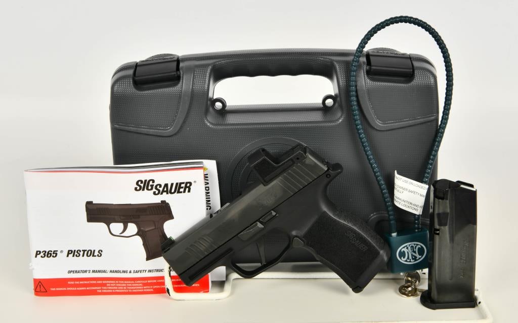 SIG Sauer P365X Micro-Compact 9mm Luger: Up Next We Have a Nice Conceal Carry Sig Sauer P365X Semi Auto Pistol Chambered in 9mm, and Appears to Be in Excellent Condition. It Comes in The Factory Hardcase, Two Magazines, Paperwork and Lock. M