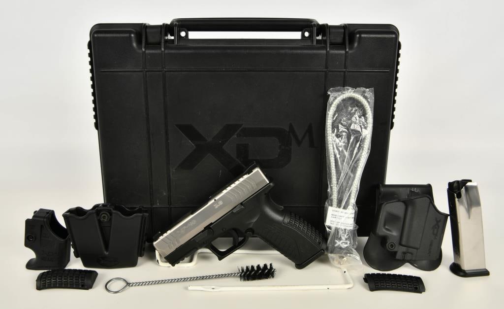 Springfield Armory XD(M) Semi Auto Pistol Package: Up Next We Have a Springfield Armory XD(M) Semi Auto Pistol Gear Package Chambered in .40 S&W, It Comes With Two Magazines, Holster, Mag Holster, Palm Swells, Mag Loader, and Lock. It Appears in Excel