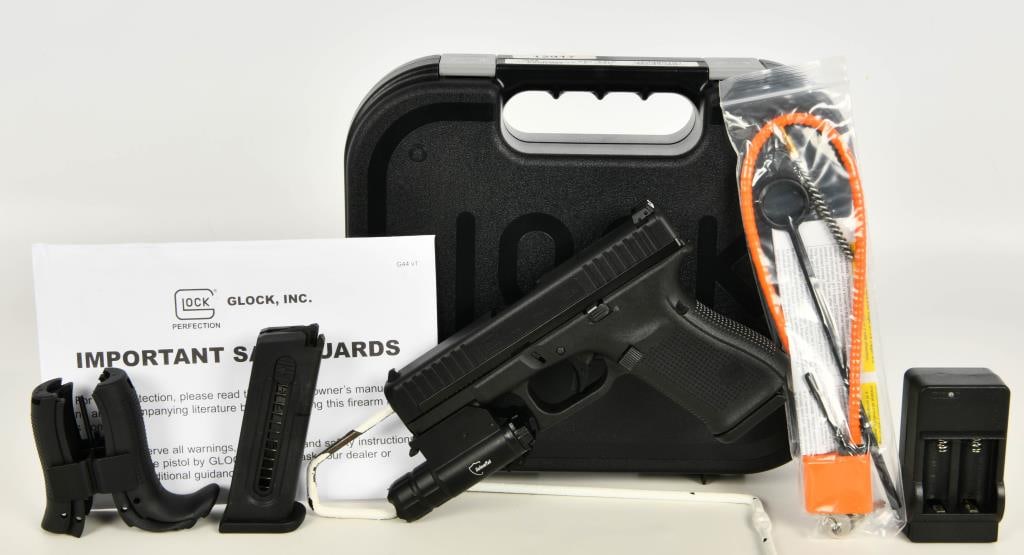 Glock 44 Semi Auto Pistol .22 LR: Up Next We Have a Glock 44 Semi Auto Pistol Chambered in .22 LR, It Comes WIth a DefedTek Flashlight and Charger, and Comes With Two 10 Round Magazines, Lock, Paperwork, and Interchangable Backstraps,