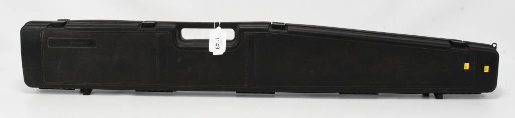 Gun Guard Scoped Rifle Protective Hardcase: Hello, auction enthusiasts! Available for bid is a Gun Guard Scoped Rifle Protective Hardcase in black, measuring approximately 50 inches long. This sturdy hardcase is designed to provide superior pro