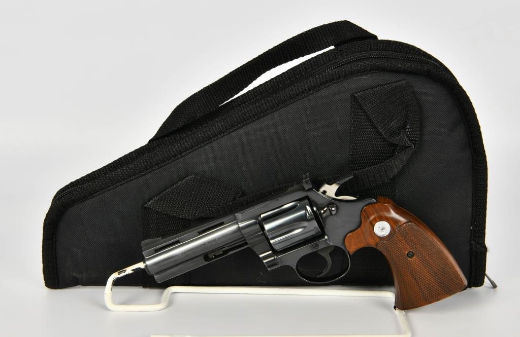 MINT Colt Diamondback Revolver .38 Special: Up Next We Have a Pristine Colt Diamondback Revolver Chambered in .38 Special, Equipped With a 4" Barrel, Checkered Wood Grips With Rampant Cold Medallions, and Comes in a Padded Softcase, Serial # D1