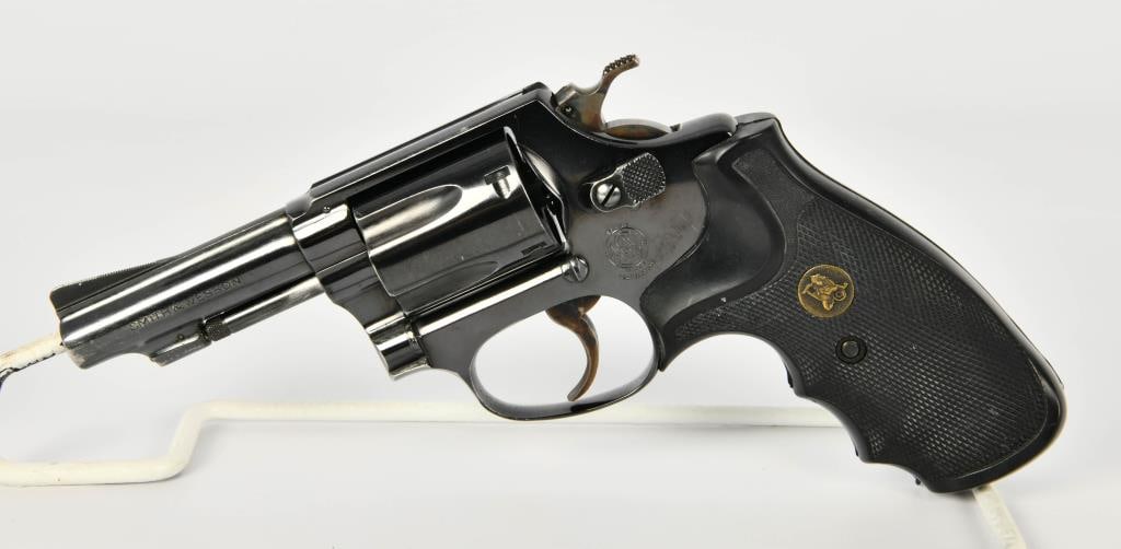 Smith & Wesson Model 36 No Dash Revolver .38 SPL: Up Next We Have a Smith & Wesson Model 36 No Dash Revolver Chambered in .38 Special, 3" Pinned Barrel, Pachmayr Grips, and Appears in Great Pre-owned Condition. Serial #8J8160.