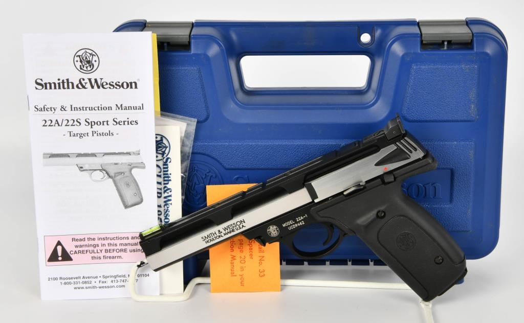 Smith & Wesson Model 22A-1 Target Pistol .22: Here is a Smith & Wesson Model 22A-1 Semi Auto Target Pistol Chambered in .22 LR, It Comes WIth One Magazine, Paperwork, and in The Factory Hardcase. Appears in Excellent Like New Condition. Stainless