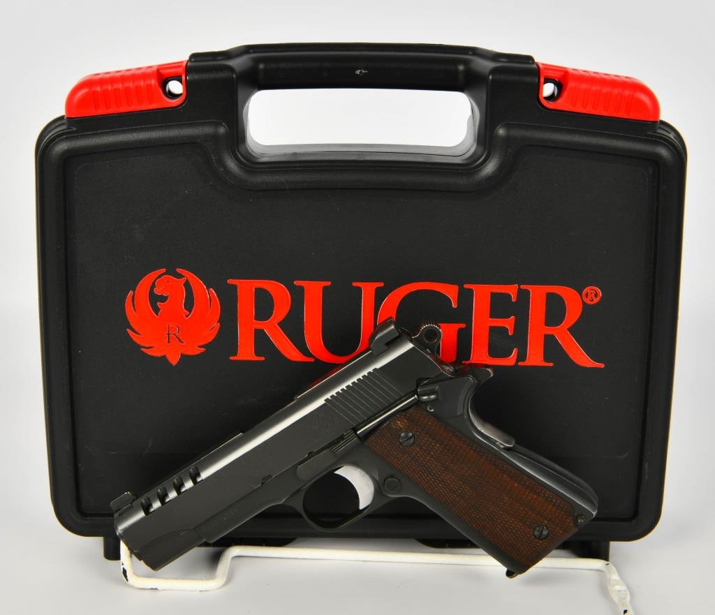 Griffon 1911A1 Combat Semi Auto Pistol .45 ACP: Up Next We Have a Nice Griffon 1911A1 Combat Semi Auto Pistol Chambered in .45 ACP, These are Manufactured By Continental Weapons in The Republic of South Africa, It Comes With One Magazine, Ported Sl