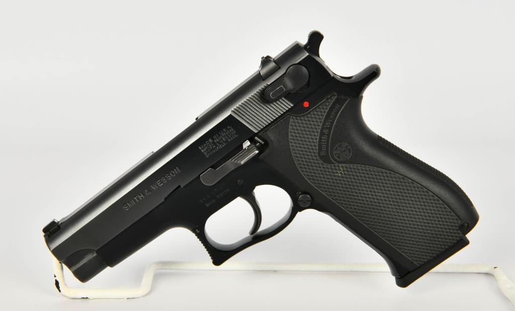 Smith & Wesson Model 3904 Semi Auto Pistol 9MM: Up Next We Have a Clean Smith & Wesson Model 3904 Semi Auto Pistol Chambered in 9MM, Comes With One Factory 8 Round Magazine, Overall Appears in Excellent Like New Condition.