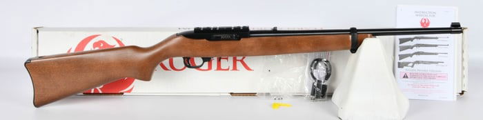 NEW Classic Ruger 10/22 Semi Auto Carbine Rifle