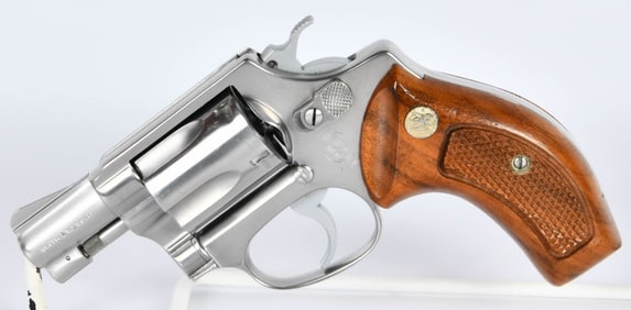 Smith & Wesson Model 60 Chiefs Special Stainless