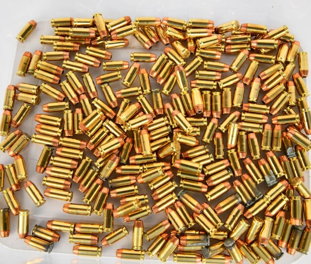 250 Rounds Of Fiocchi .40 S&W HP Ammunition: 165 Grain Jacketed Hollow Point Brass Cased Ammunition