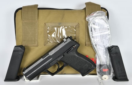 Heckler & Koch HK USP .40 Cal Semi Auto Pistol