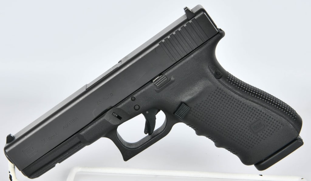 Glock 21 Gen 4 Semi Auto Pistol .45 ACP: Here we have a Pre-owned Glock 21 Gen 4 Semi Auto Pistol Chambered in .45 ACP It comes with One magazine, More from the internet below: (LAW ENFORCMENT) GLOCK G21 GEN4 4.60" BARREL .45 ACP MFG # PG215