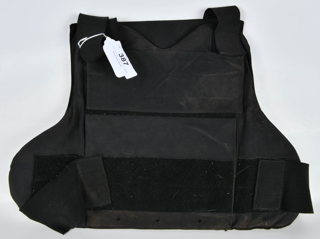 Second Chance Plate Carrier Vest: Black Color Size Large Has Adjustable Straps